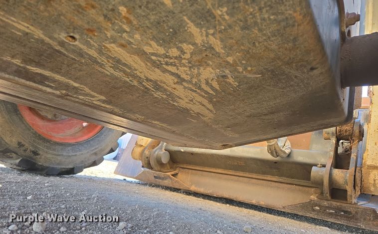 image for item DV6554 2008 Bobcat S185 skid steer loader