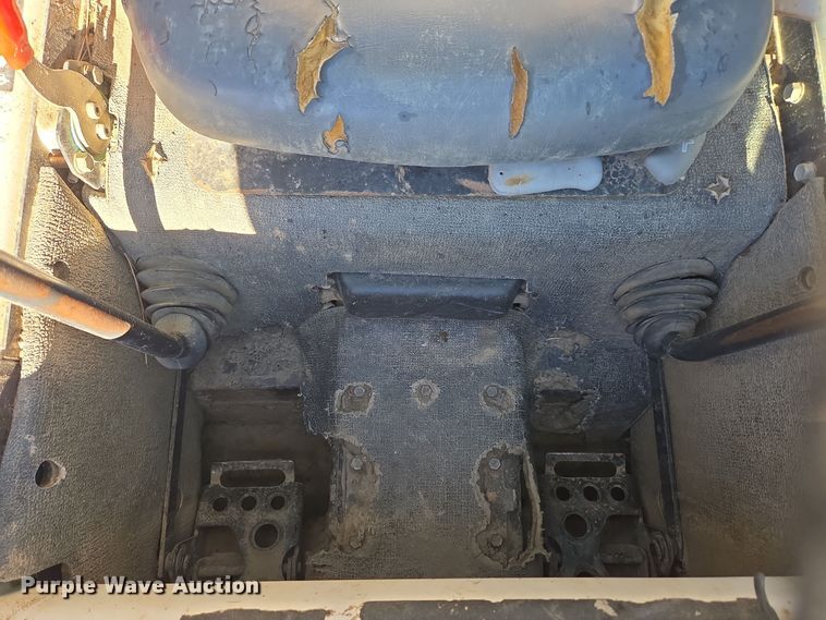 image for item DV6554 2008 Bobcat S185 skid steer loader