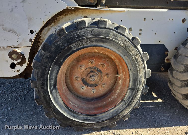 image for item DV6554 2008 Bobcat S185 skid steer loader