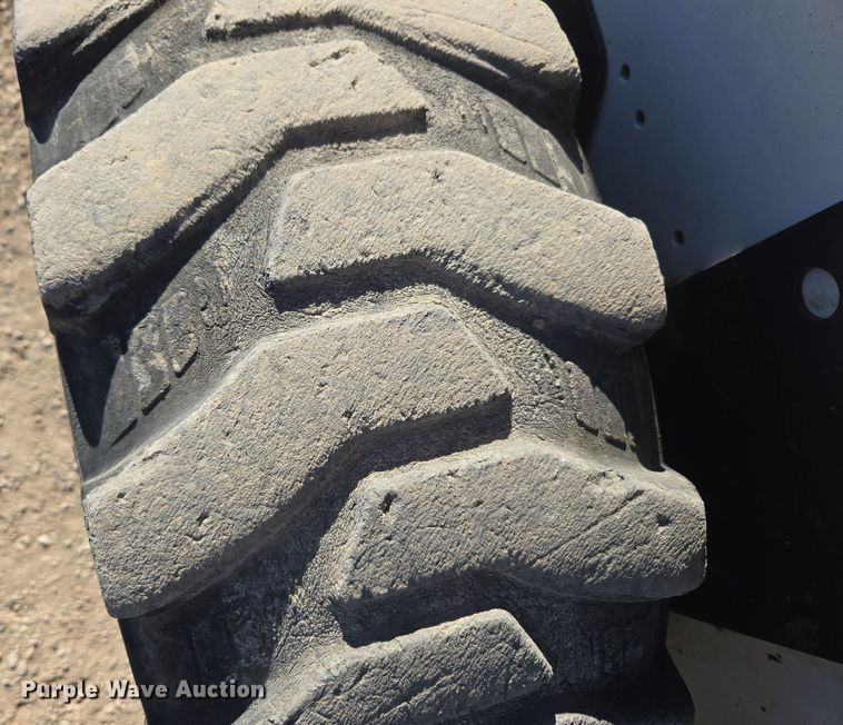 image for item DV6554 2008 Bobcat S185 skid steer loader