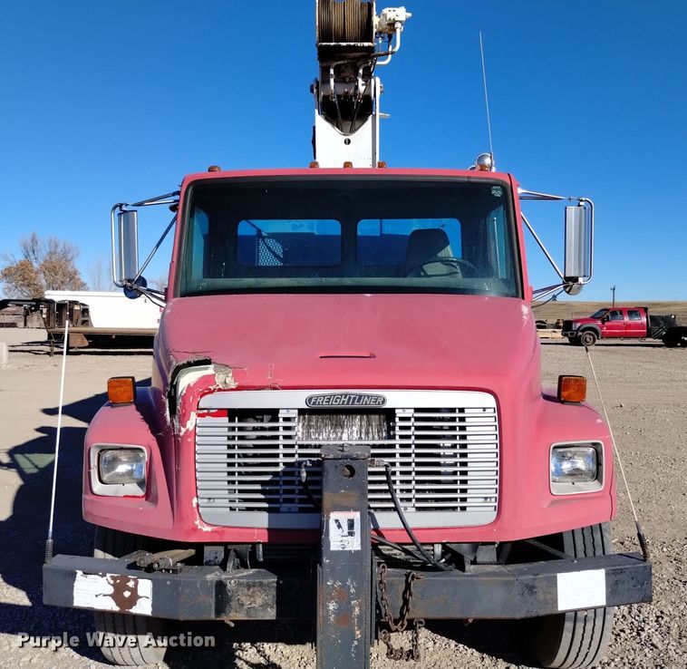 image for item DV6558 1995 Freightliner FL80 crane truck