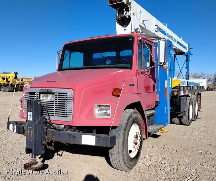 image for item DV6558 1995 Freightliner FL80 crane truck