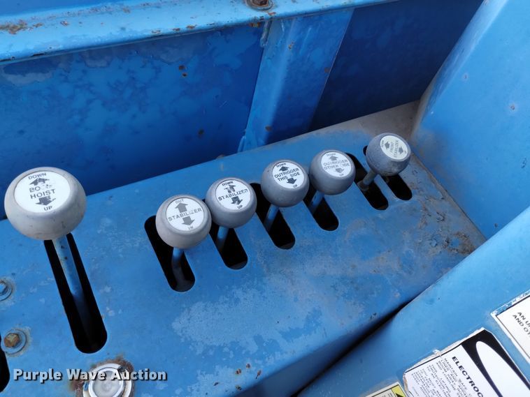 image for item DV6558 1995 Freightliner FL80 crane truck