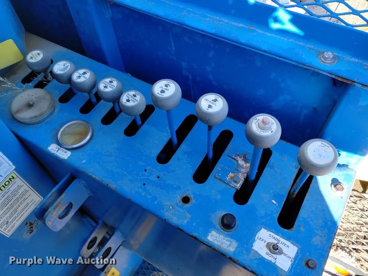 image for item DV6558 1995 Freightliner FL80 crane truck