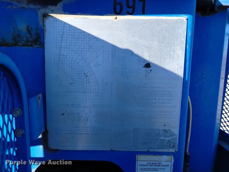 image for item DV6558 1995 Freightliner FL80 crane truck