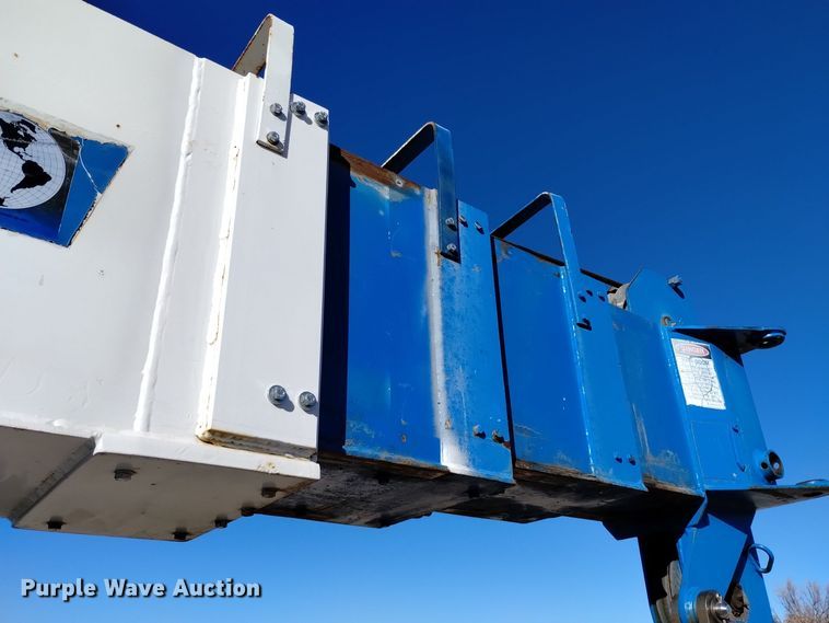 image for item DV6558 1995 Freightliner FL80 crane truck