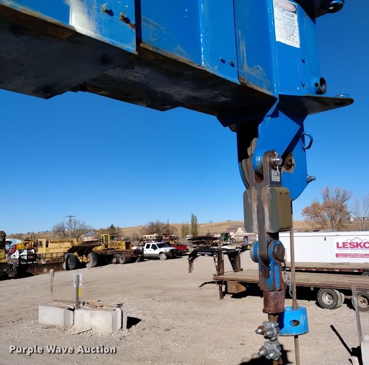 image for item DV6558 1995 Freightliner FL80 crane truck