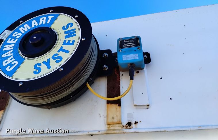 image for item DV6558 1995 Freightliner FL80 crane truck