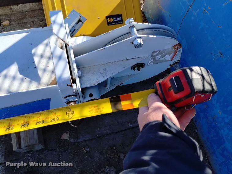 image for item DV6558 1995 Freightliner FL80 crane truck