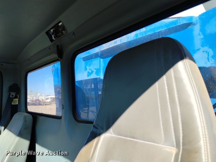 image for item DV6558 1995 Freightliner FL80 crane truck