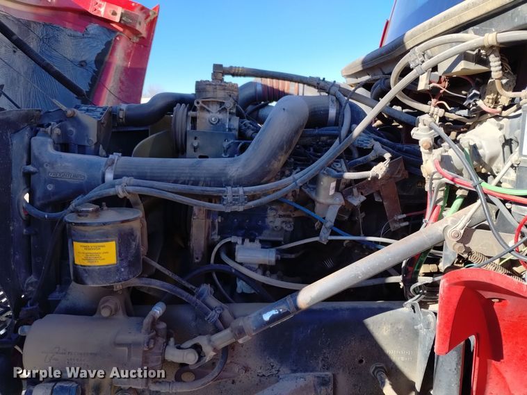 image for item DV6558 1995 Freightliner FL80 crane truck