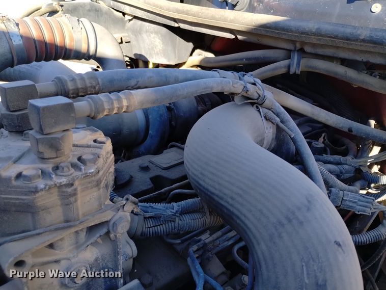 image for item DV6558 1995 Freightliner FL80 crane truck