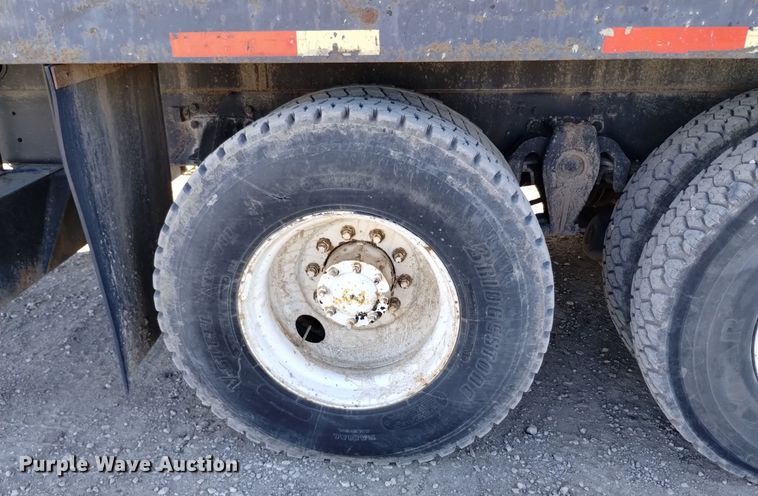 image for item DV6558 1995 Freightliner FL80 crane truck