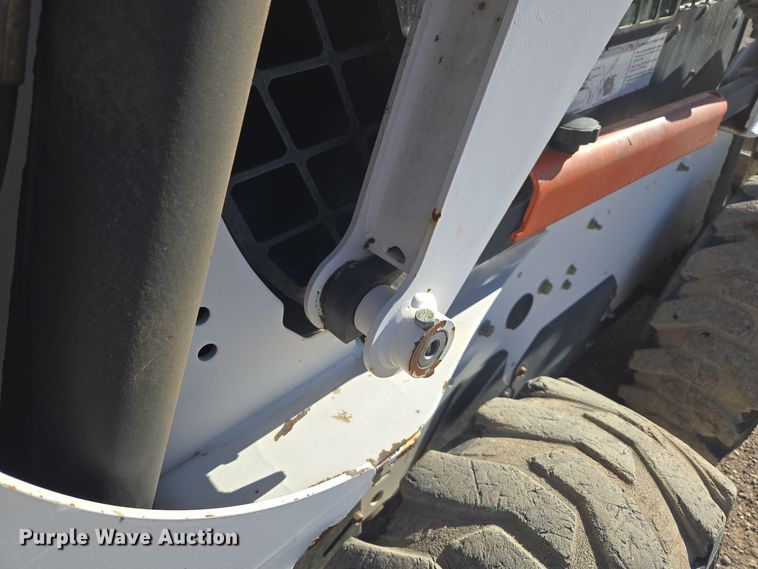 image for item DV6560 2007 Bobcat S185 skid steer loader