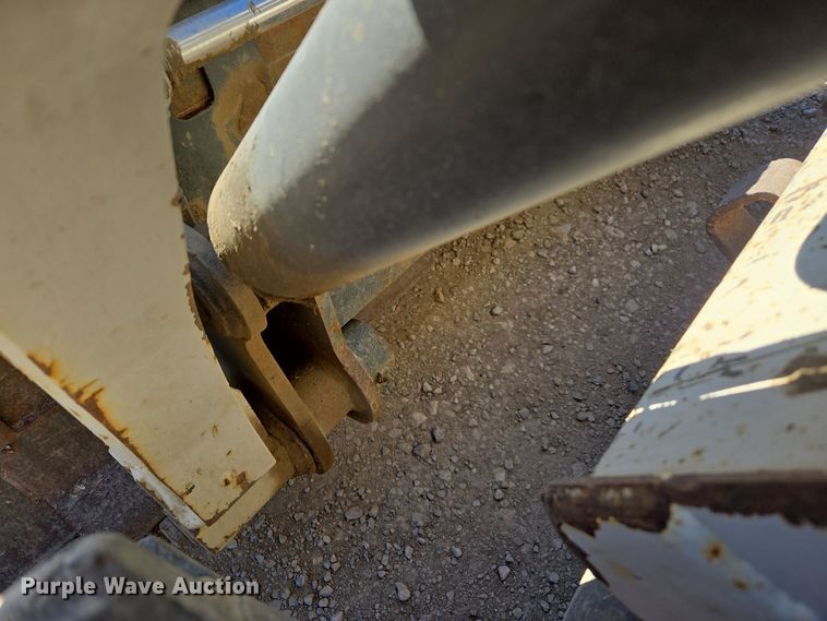 image for item DV6560 2007 Bobcat S185 skid steer loader