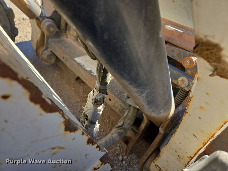 image for item DV6560 2007 Bobcat S185 skid steer loader