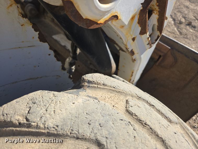 image for item DV6560 2007 Bobcat S185 skid steer loader