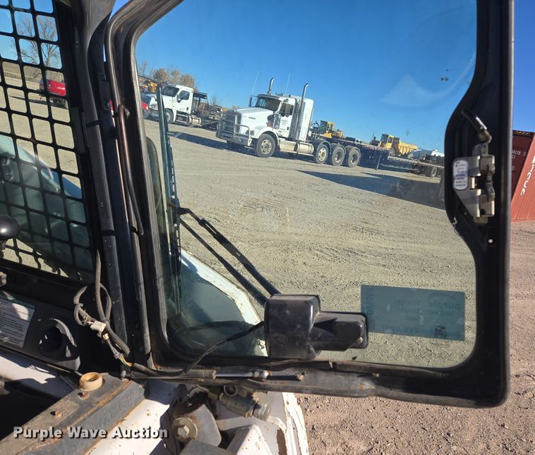 image for item DV6560 2007 Bobcat S185 skid steer loader