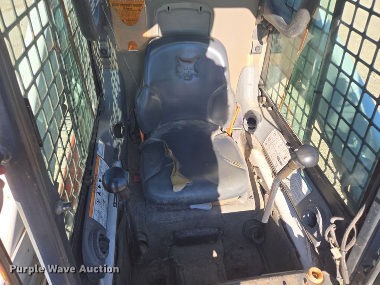 image for item DV6560 2007 Bobcat S185 skid steer loader
