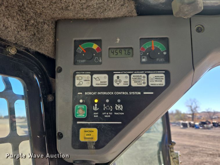 image for item DV6560 2007 Bobcat S185 skid steer loader