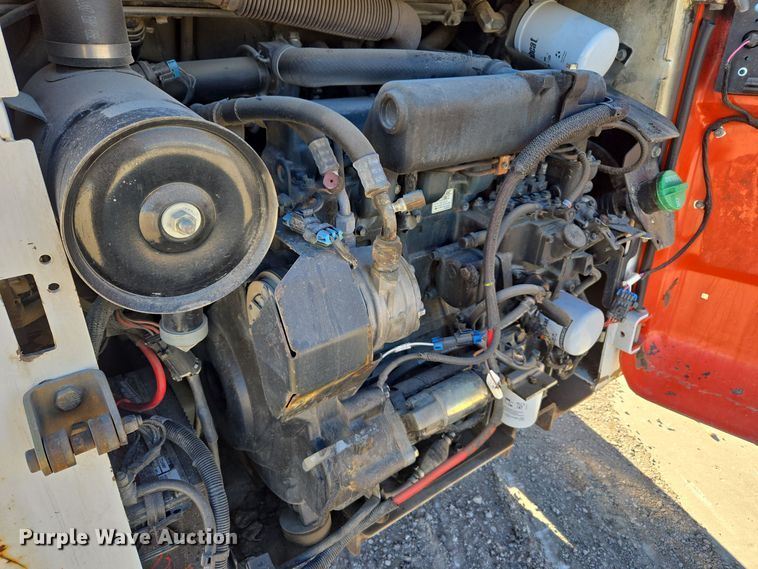 image for item DV6560 2007 Bobcat S185 skid steer loader