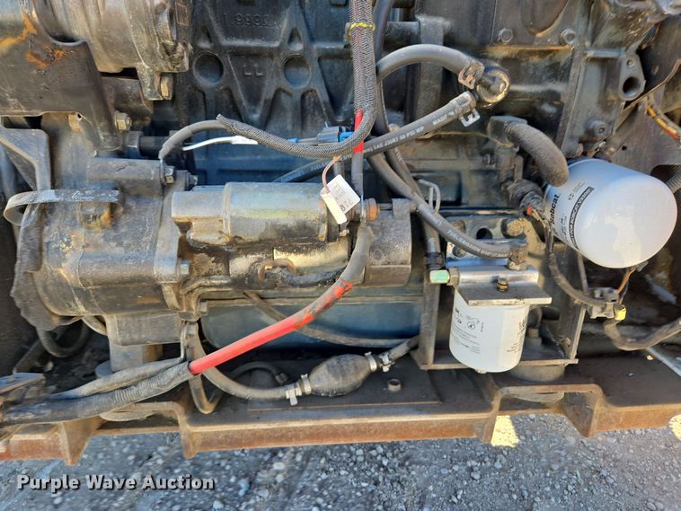 image for item DV6560 2007 Bobcat S185 skid steer loader