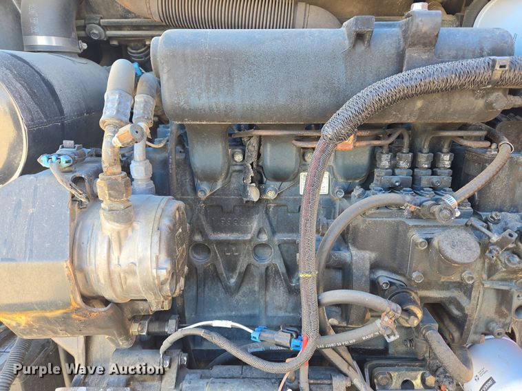 image for item DV6560 2007 Bobcat S185 skid steer loader