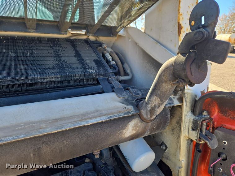 image for item DV6560 2007 Bobcat S185 skid steer loader