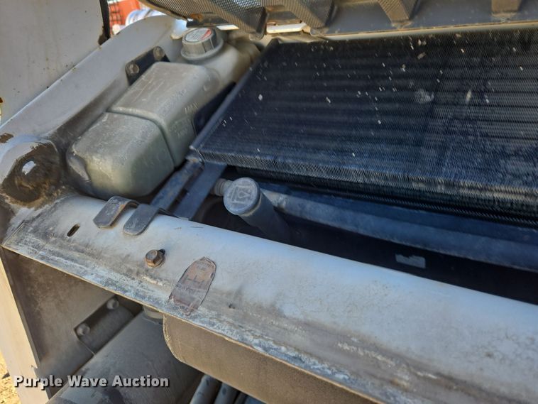 image for item DV6560 2007 Bobcat S185 skid steer loader