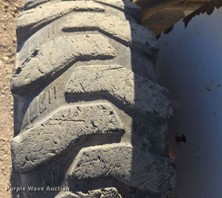 image for item DV6560 2007 Bobcat S185 skid steer loader