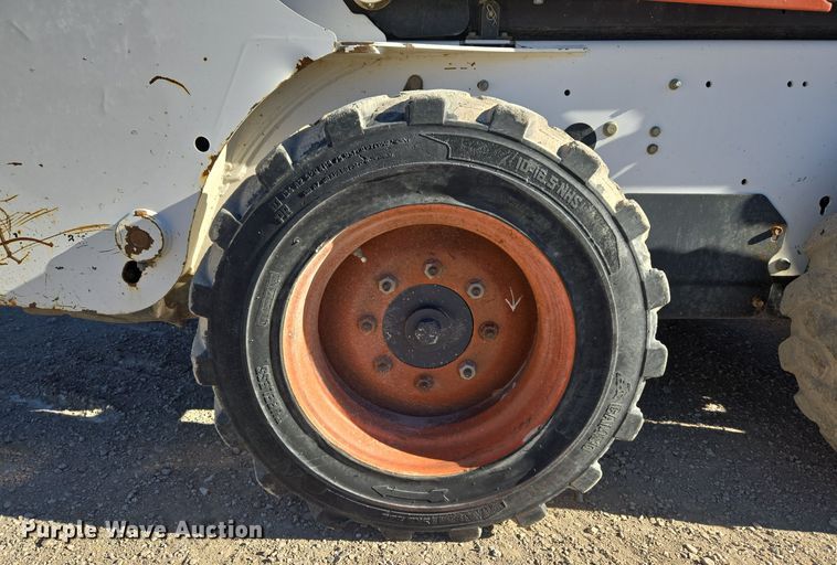 image for item DV6560 2007 Bobcat S185 skid steer loader