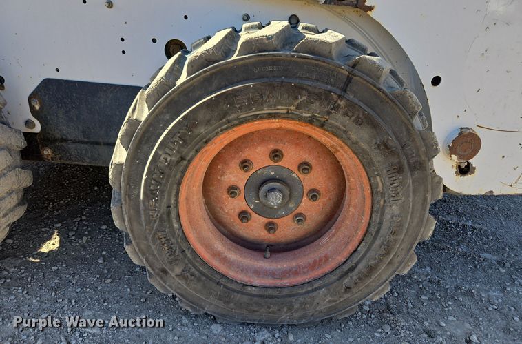 image for item DV6560 2007 Bobcat S185 skid steer loader