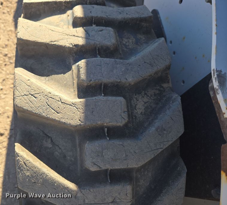 image for item DV6560 2007 Bobcat S185 skid steer loader