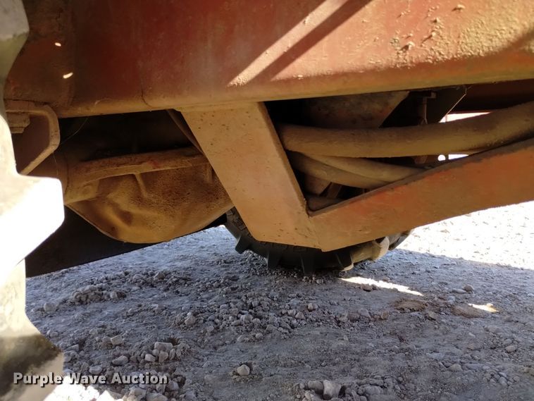 image for item DV6561 1981 Ditch Witch 2300 trencher