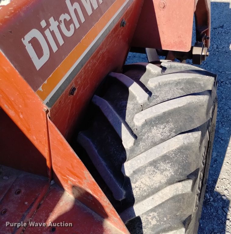 image for item DV6561 1981 Ditch Witch 2300 trencher