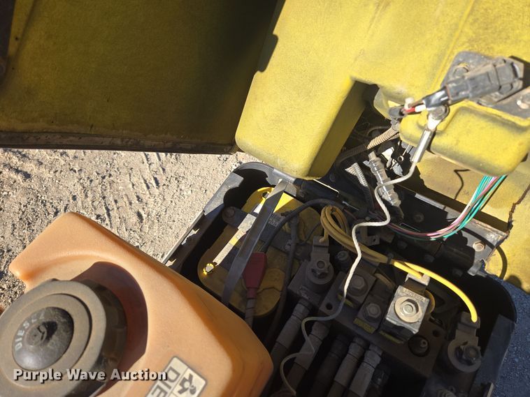 image for item DV6562 2007 Wacker RT trench compactor