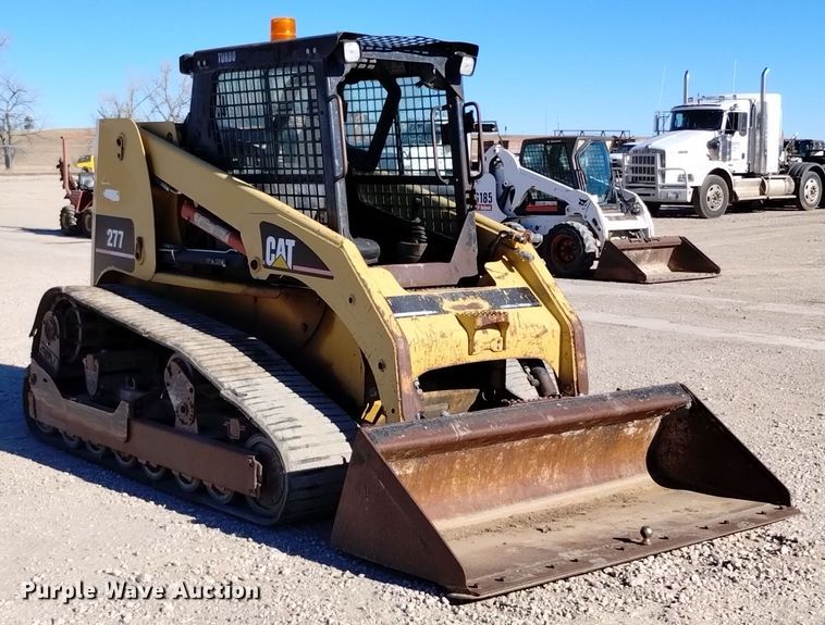 image for item DV6567 2001 Caterpillar 277 tracked skid steer loader
