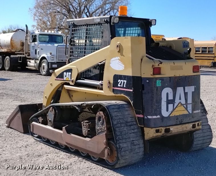 image for item DV6567 2001 Caterpillar 277 tracked skid steer loader