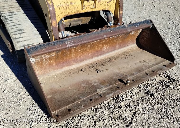 image for item DV6567 2001 Caterpillar 277 tracked skid steer loader