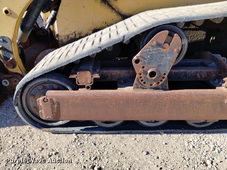 image for item DV6567 2001 Caterpillar 277 tracked skid steer loader