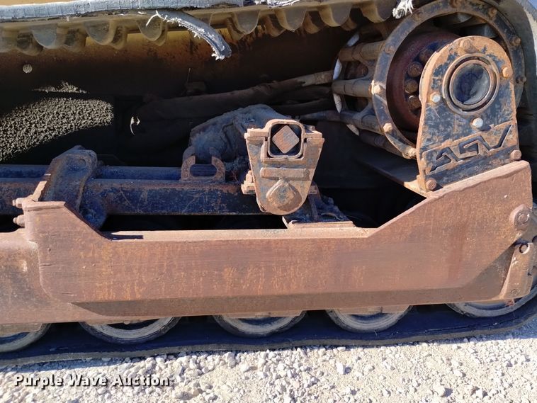 image for item DV6567 2001 Caterpillar 277 tracked skid steer loader