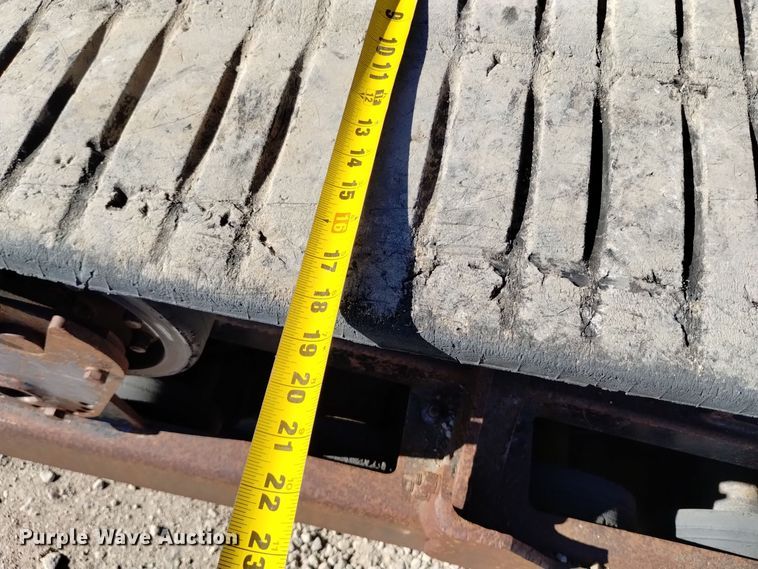 image for item DV6567 2001 Caterpillar 277 tracked skid steer loader