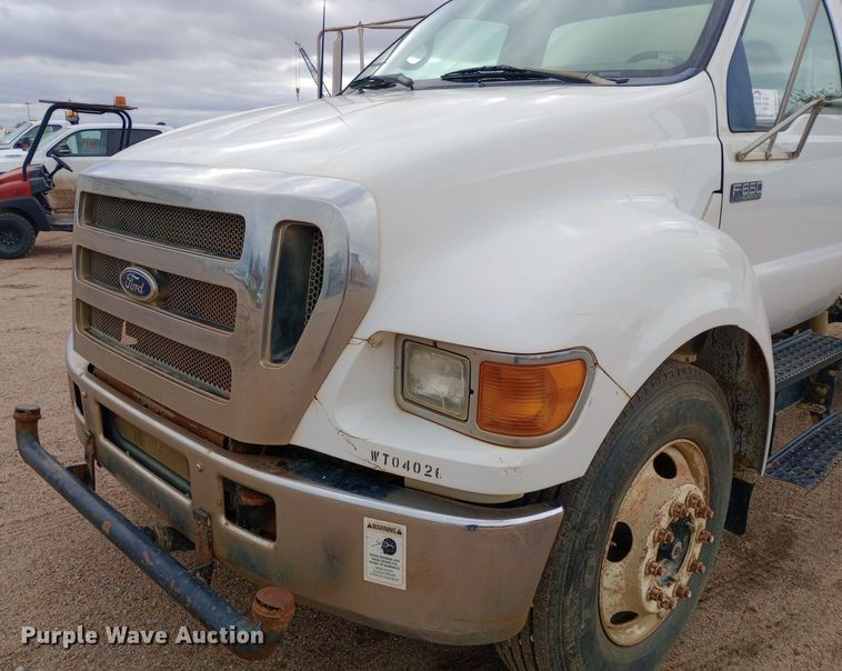 image for item DW0848 2005 Ford  F650 Super Duty water truck