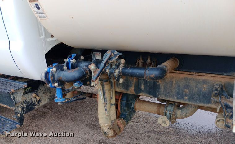 image for item DW0848 2005 Ford  F650 Super Duty water truck