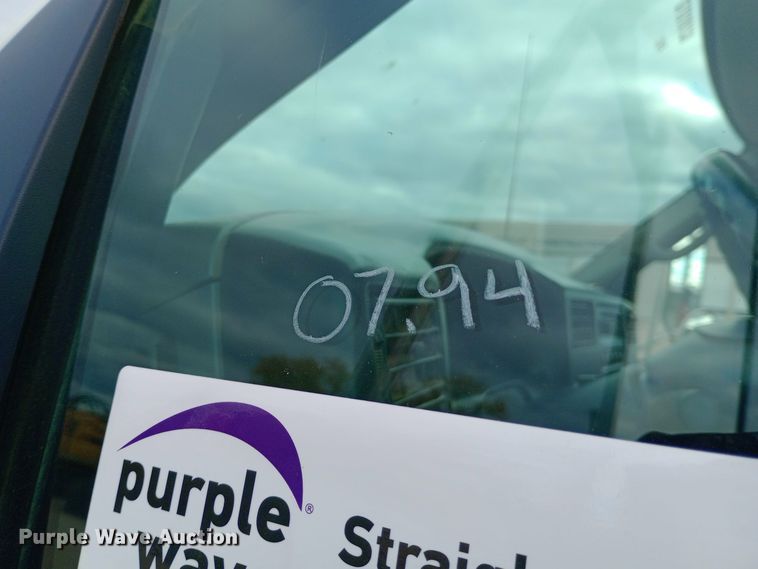 image for item DW0848 2005 Ford  F650 Super Duty water truck