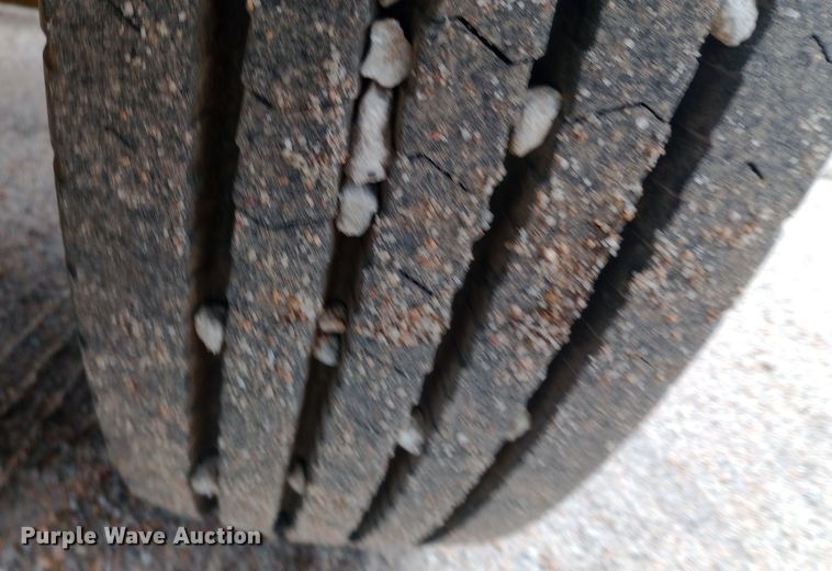 image for item DW0848 2005 Ford  F650 Super Duty water truck