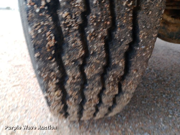 image for item DW0848 2005 Ford  F650 Super Duty water truck