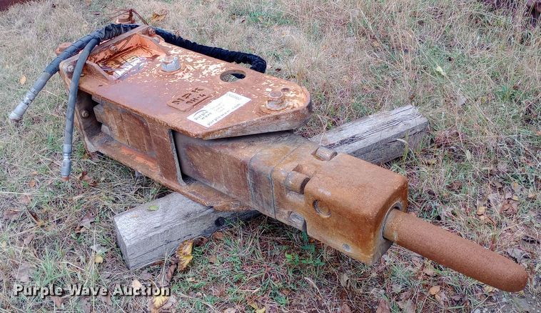 image for item DW0853 NPK OH-4 breaker