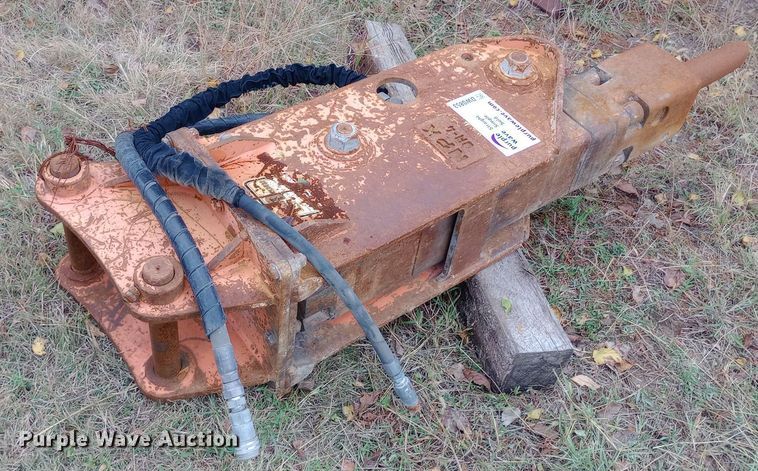 image for item DW0853 NPK OH-4 breaker