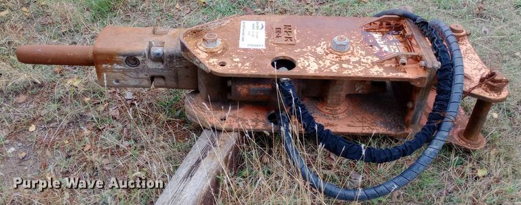 image for item DW0853 NPK OH-4 breaker